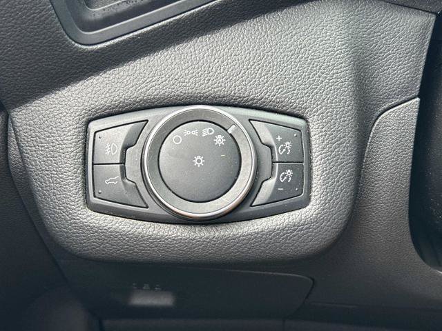 Certified 2019 Ford Escape SE FWD image 19