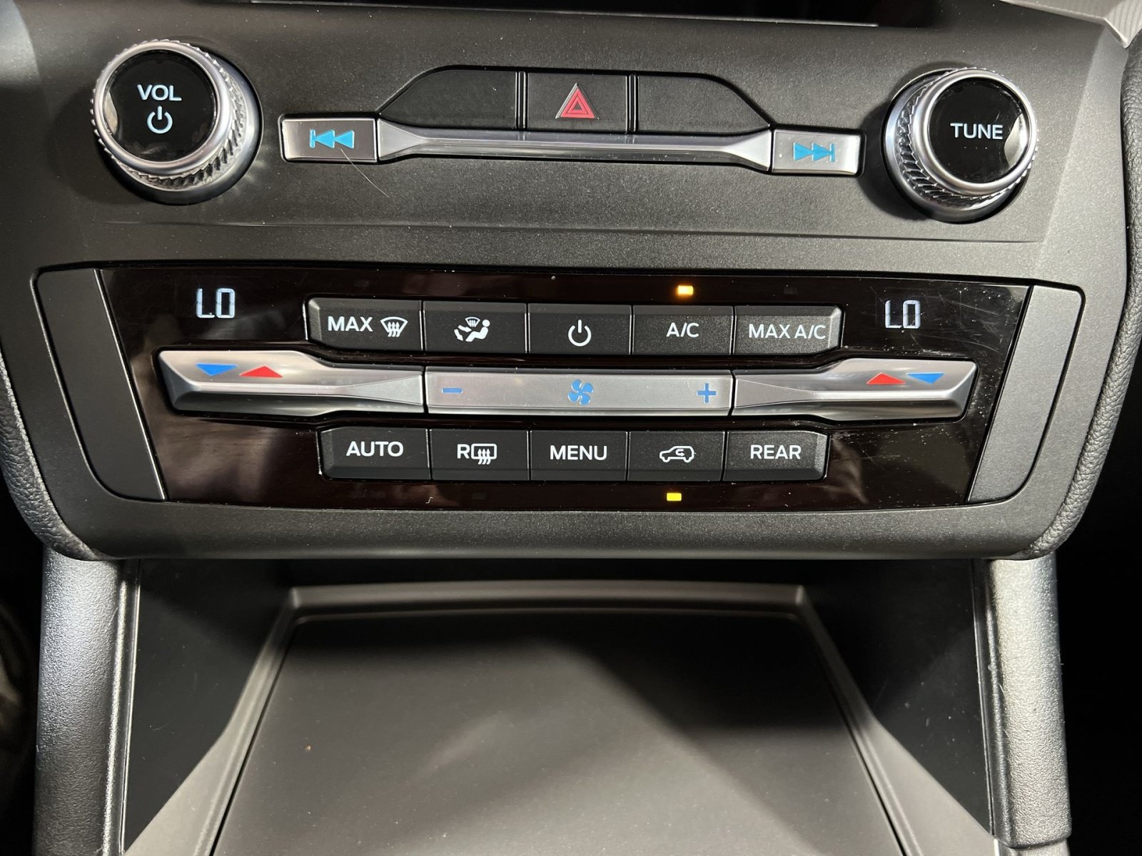 Certified 2020 Ford Explorer XLT w/ Class III Trailer Tow Package AWD/4WD image 20
