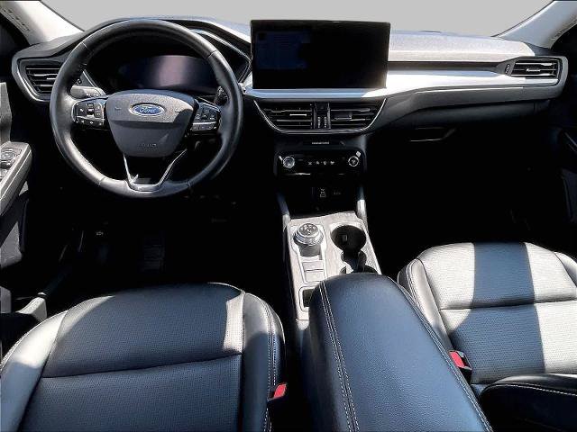Certified 2025 Ford Escape Platinum AWD/4WD image 9