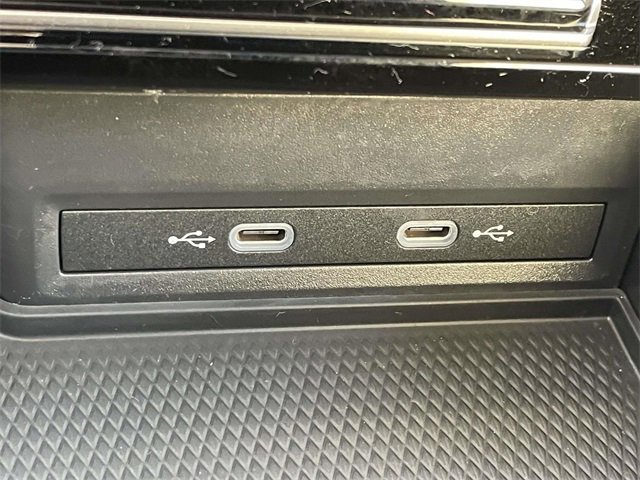 Used 2025 Volkswagen Atlas SEL Premium R-Line image 28