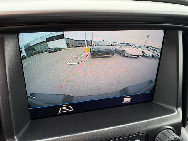 Used 2022 Chevrolet Colorado LT image 14