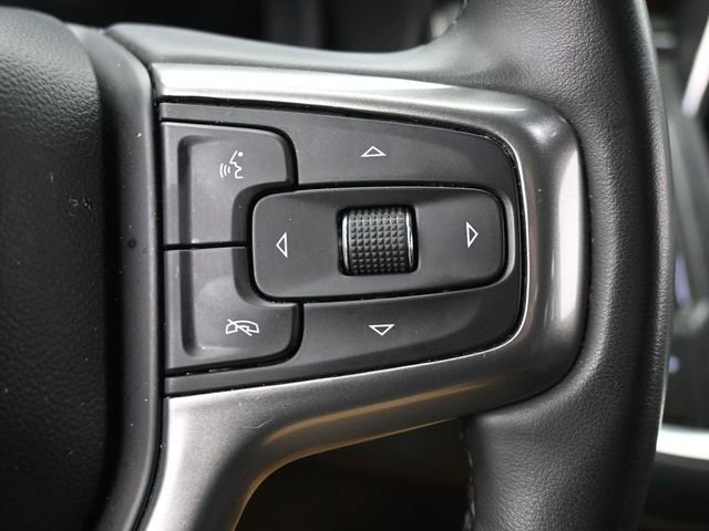 Used 2023 Chevrolet Suburban Premier image 16