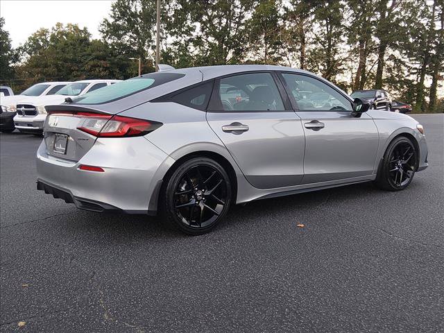 Used 2023 Honda Civic Sport image 4