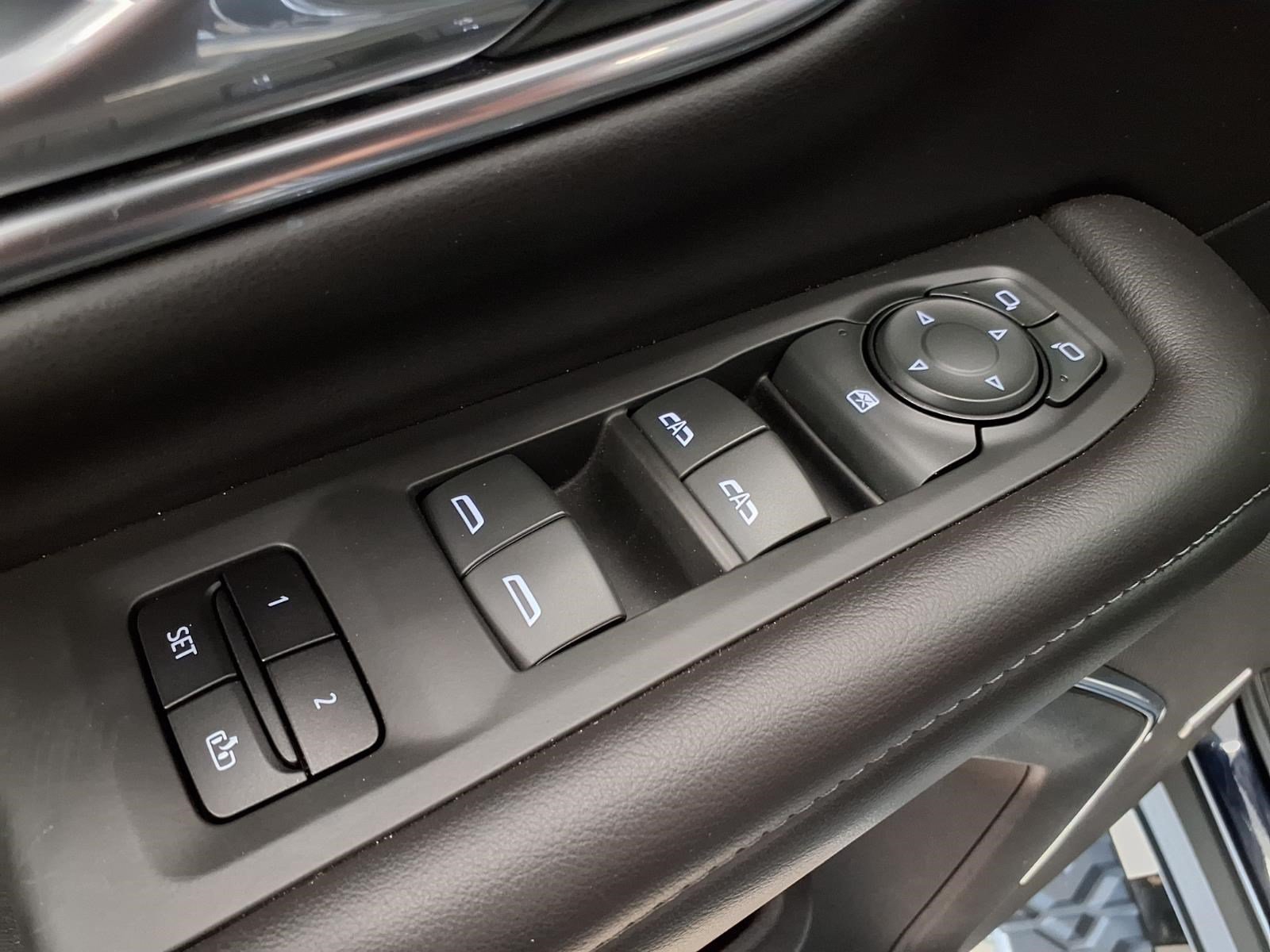 Used 2023 Chevrolet Tahoe Z71 AWD/4WD image 15
