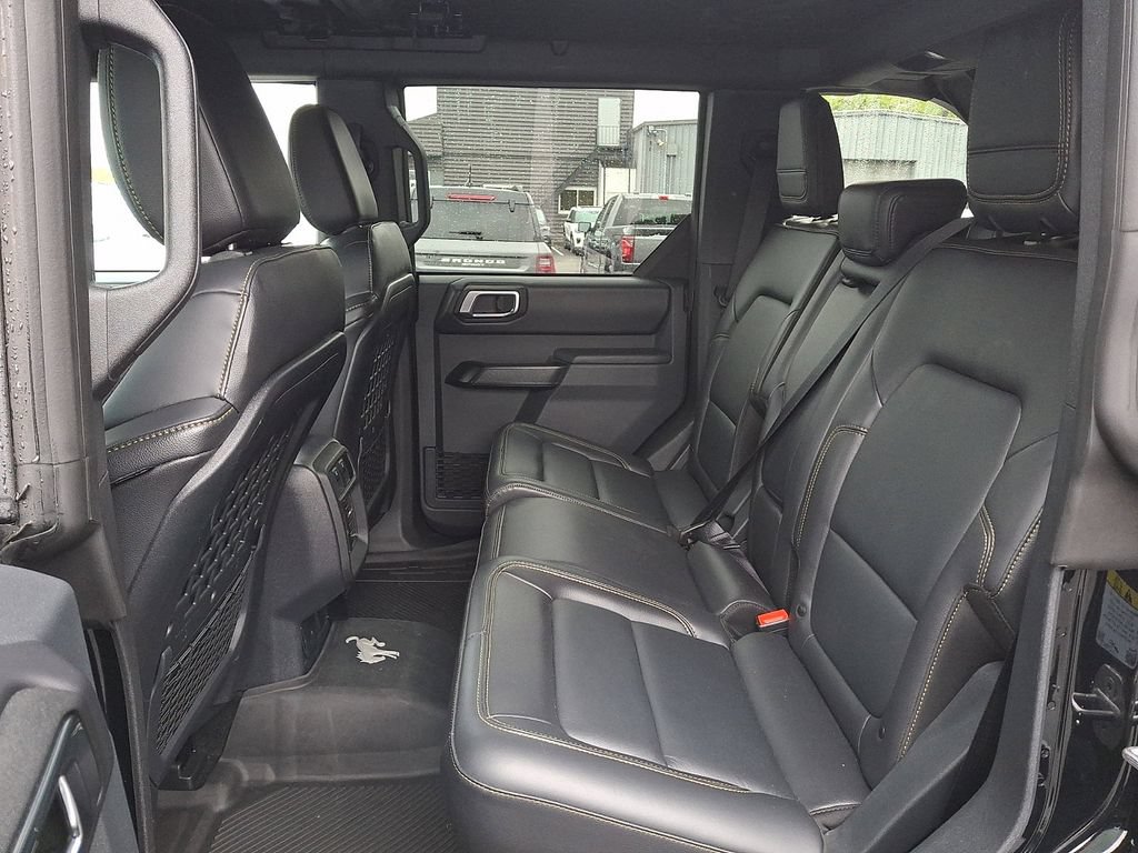 Certified 2025 Ford Bronco Badlands AWD/4WD image 10