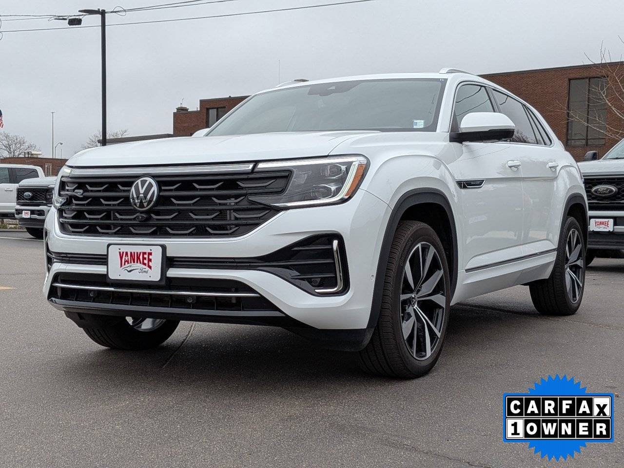 Used 2025 Volkswagen Atlas Cross Sport SEL Premium R-Line AWD/4WD image 8