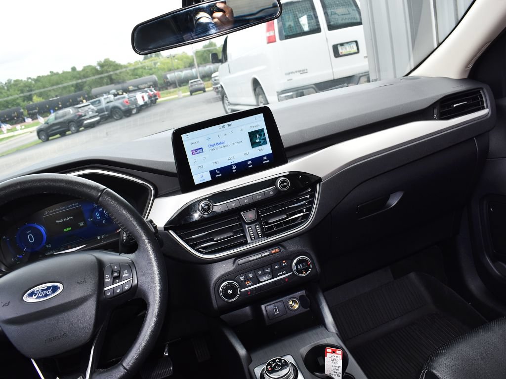 Certified 2020 Ford Escape SE Sport AWD/4WD image 19