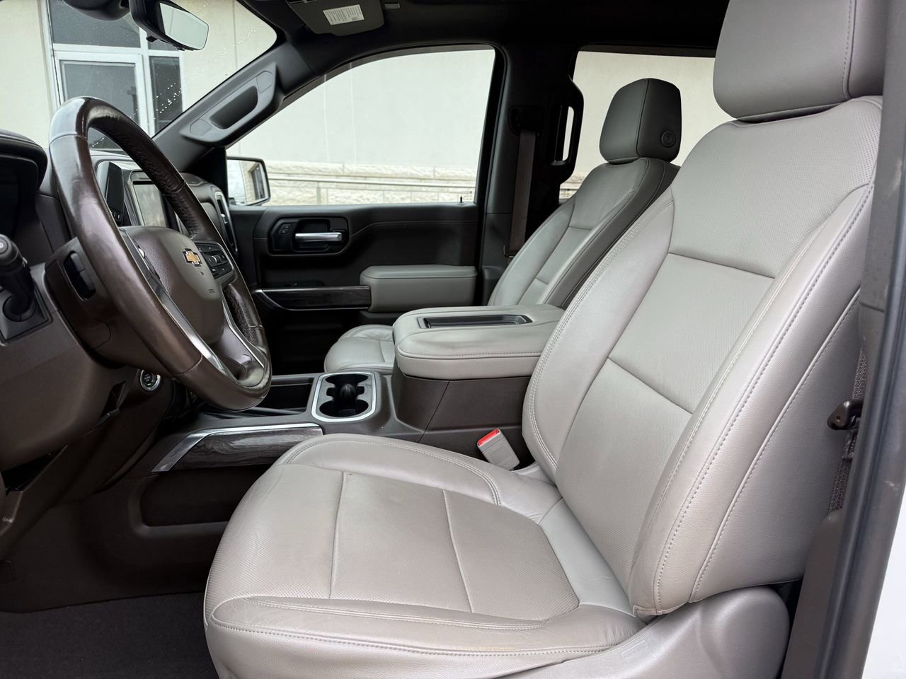 Used 2020 Chevrolet Silverado 1500 LTZ w/ LTZ Premium Package image 25