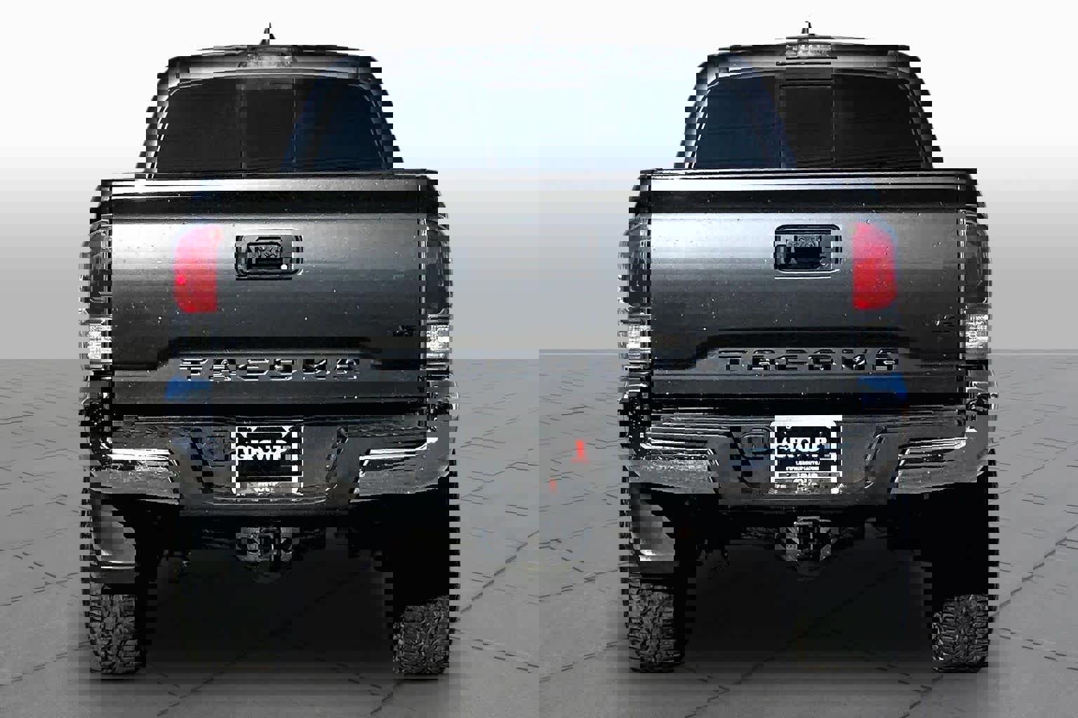 Used 2020 Toyota Tacoma TRD Off-Road AWD/4WD image 3