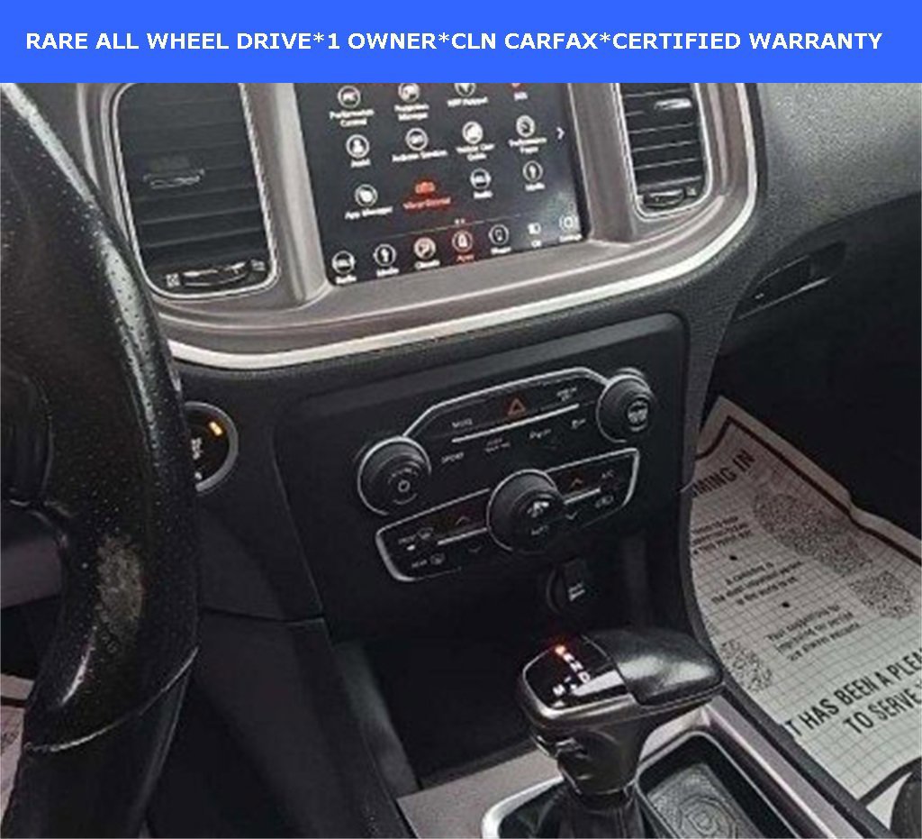 Used 2019 Dodge Charger SXT image 11