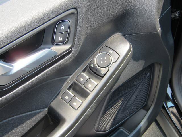 Certified 2022 Ford Escape SEL w/ SEL Stealth AWD Package image 17