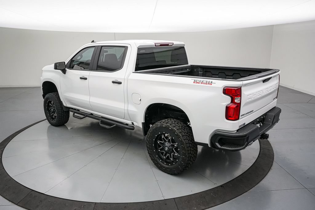 Used 2019 Chevrolet Silverado 1500 Custom Trail Boss w/ Custom Convenience Package AWD/4WD image 7