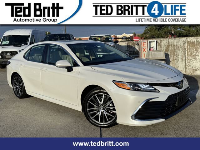 Used 2023 Toyota Camry XLE w/ Navigation Package FWD video 1