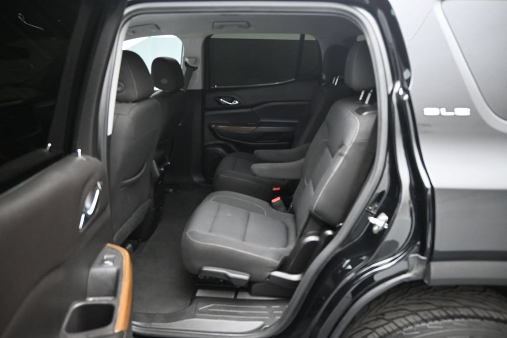 Used 2022 GMC Acadia SLE FWD image 19