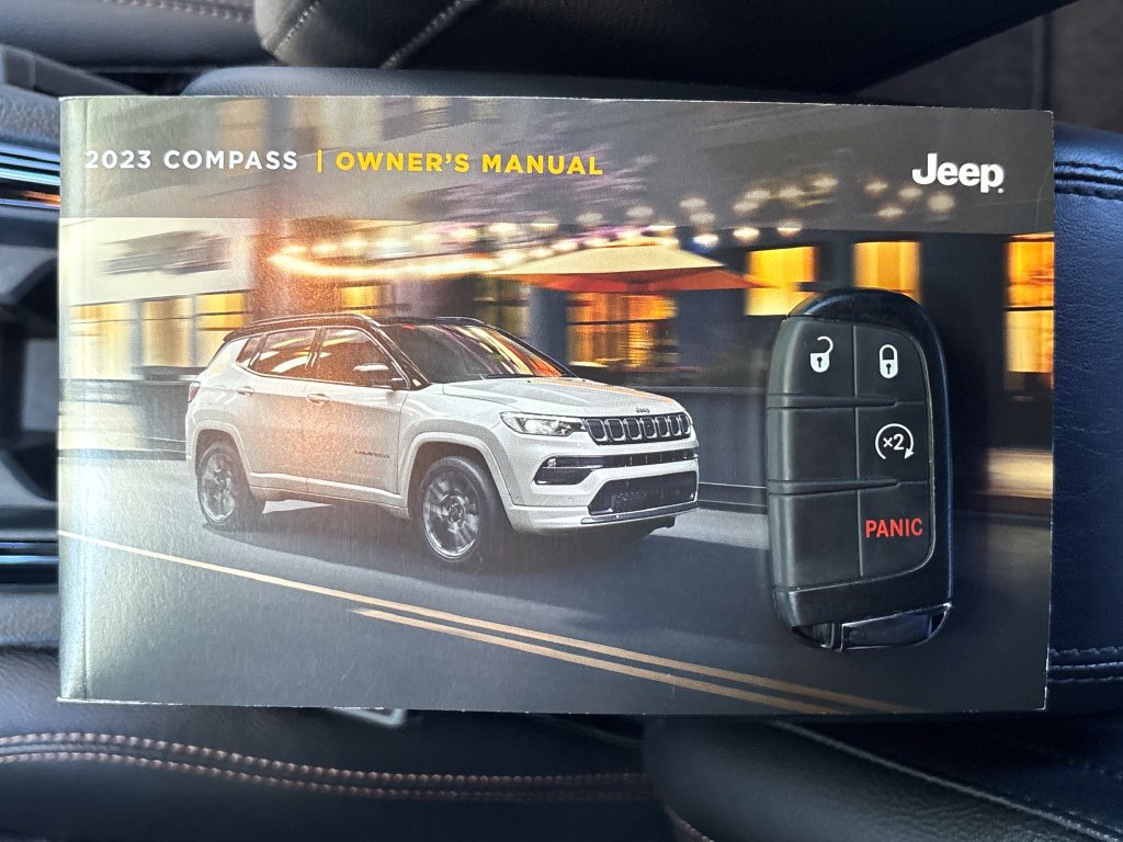 Used 2023 Jeep Compass Limited AWD/4WD image 19