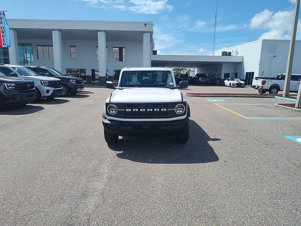Certified 2026 Ford Bronco 2-Door AWD/4WD image 3