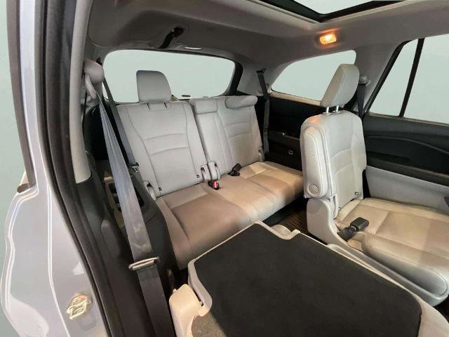 Used 2020 Honda Pilot Elite image 23