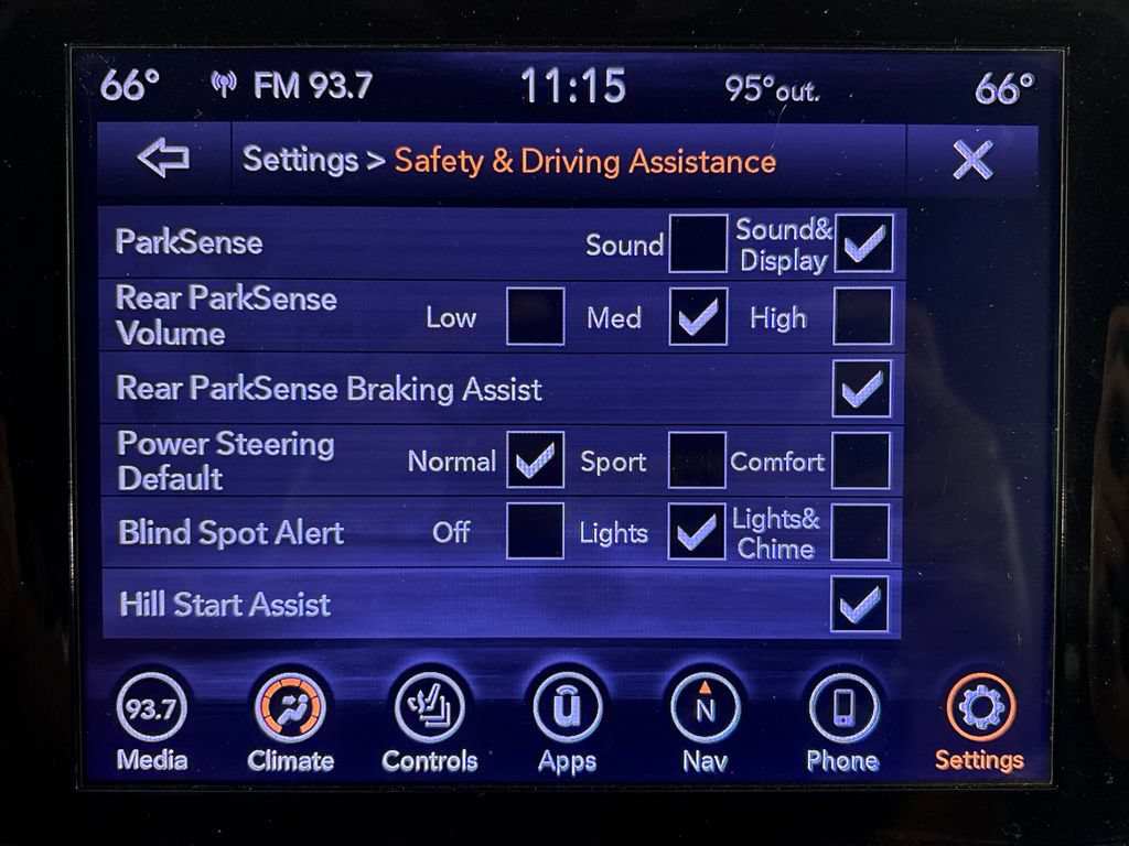 Used 2020 Jeep Grand Cherokee Altitude AWD/4WD image 27