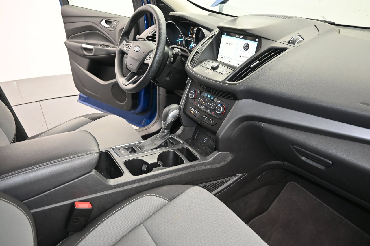 Certified 2019 Ford Escape SE AWD/4WD image 16