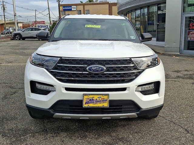 Certified 2023 Ford Explorer XLT w/ Equipment Group 202A AWD/4WD image 8