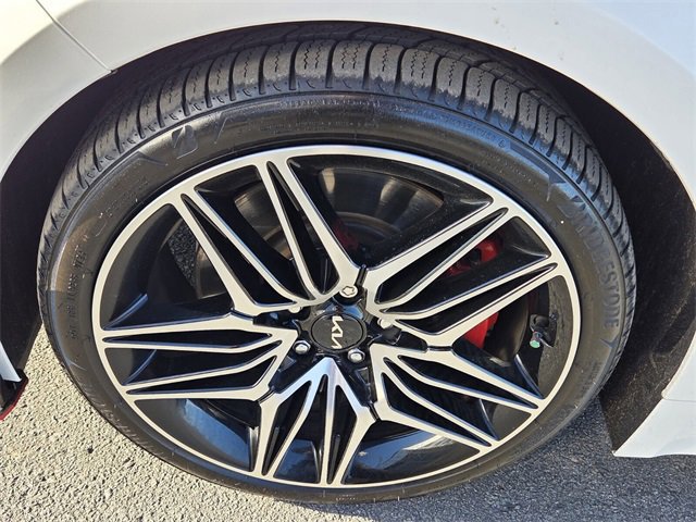 Used 2022 Kia Stinger GT2 image 16