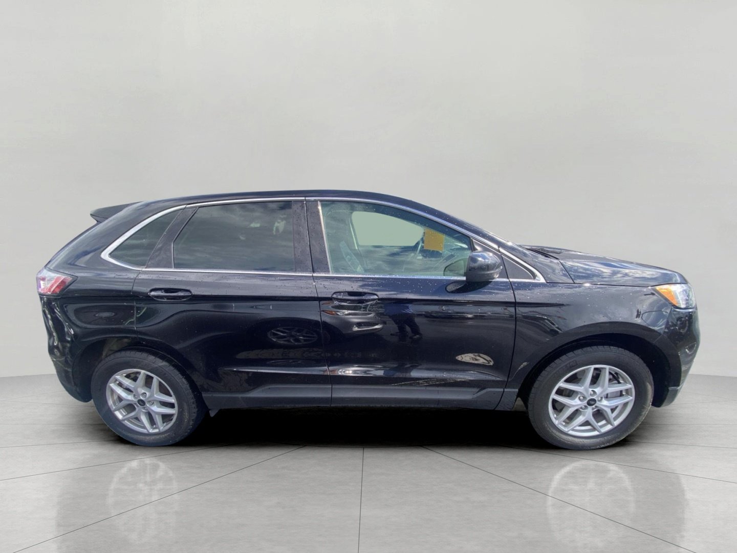Certified 2024 Ford Edge SEL w/ Convenience Package AWD/4WD image 5