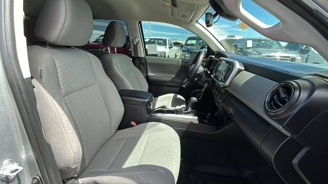 Used 2021 Toyota Tacoma SR5 RWD image 11