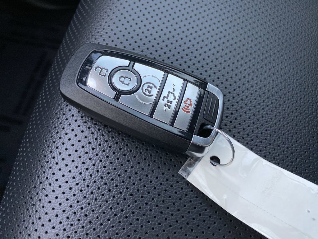 Certified 2023 Ford F150 Lariat w/ Equipment Group 502A High image 39