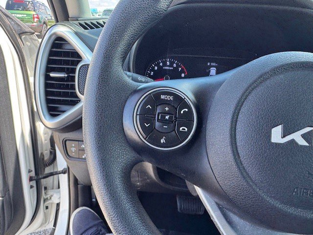 Used 2022 Kia Soul LX w/ Technology Package FWD image 15