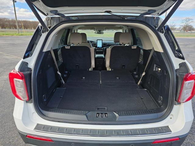 Certified 2022 Ford Explorer Limited w/ Limited Technology Package image 16