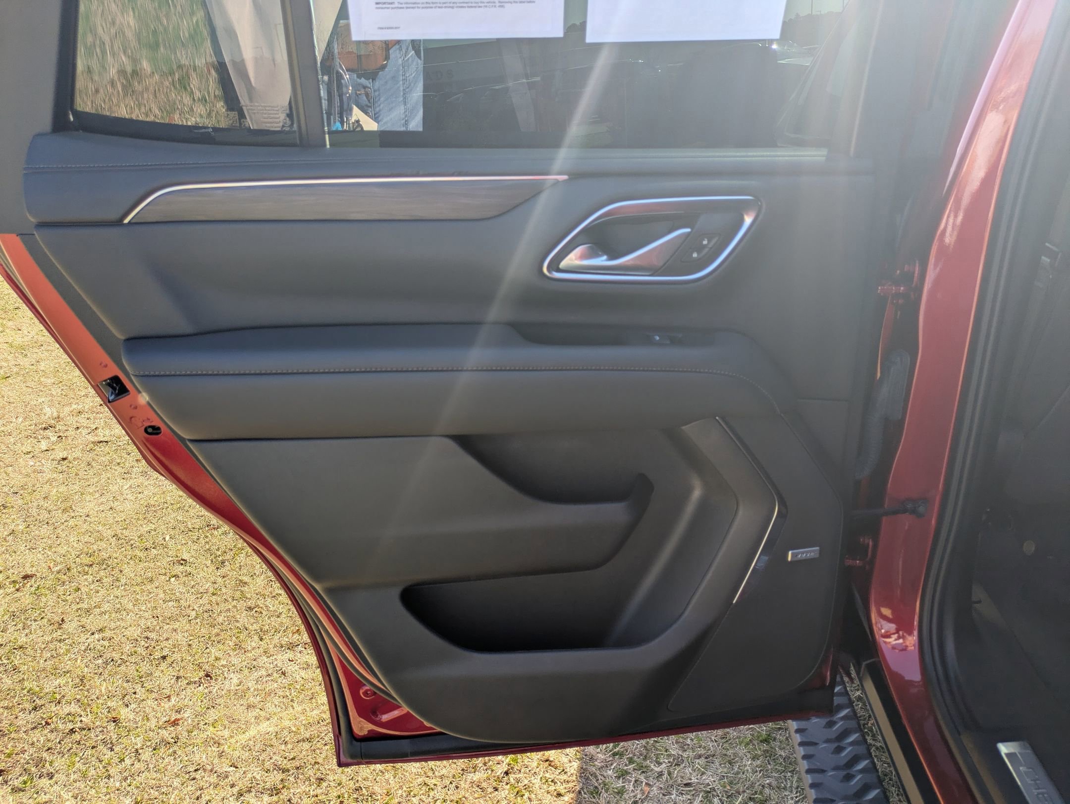 Used 2024 Chevrolet Tahoe Z71 image 30