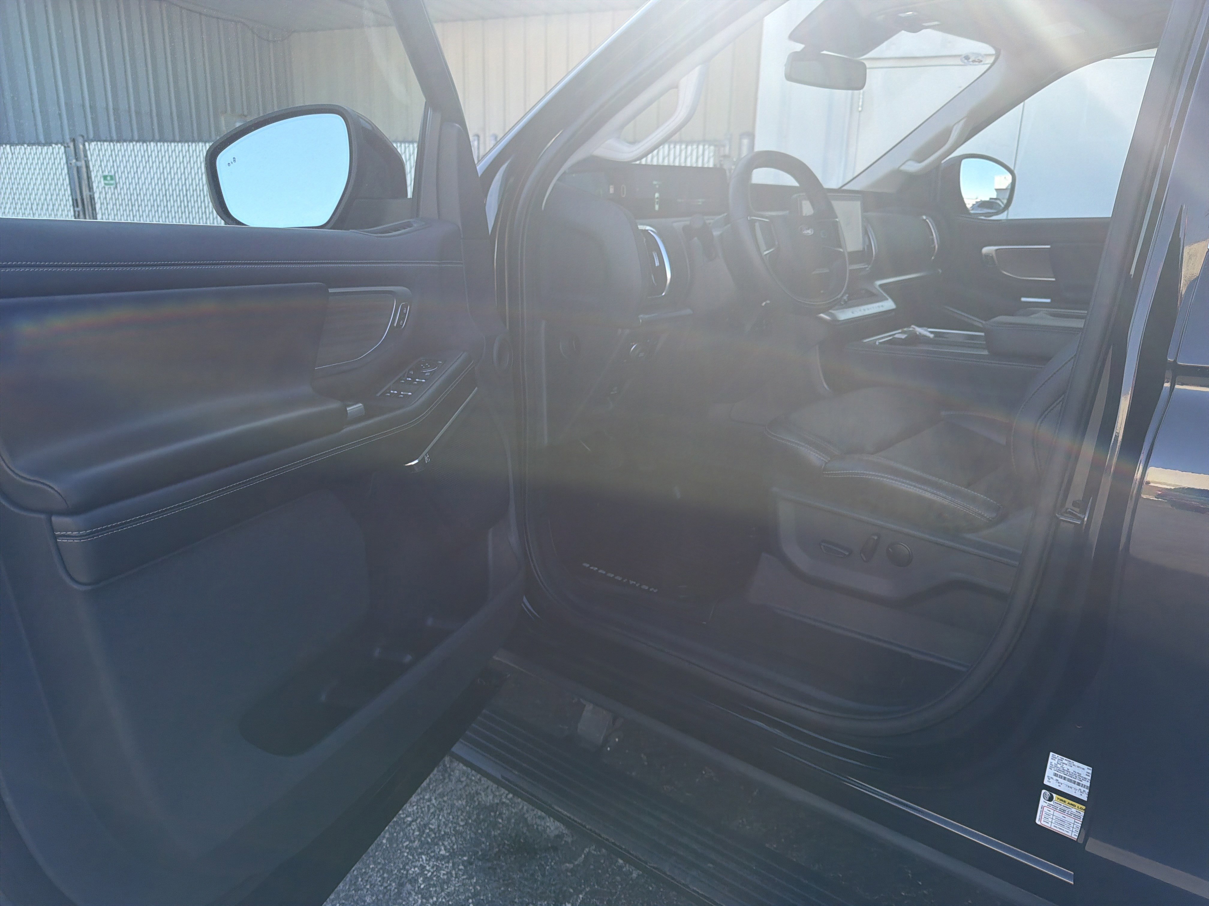 Certified 2025 Ford Expedition Platinum image 23