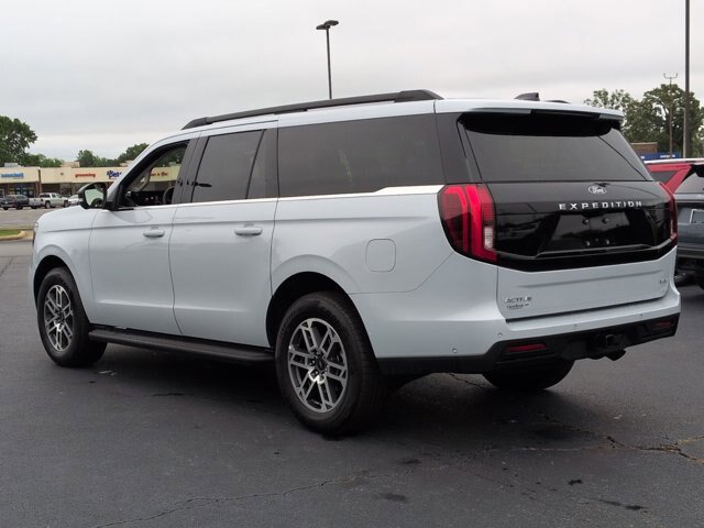 Certified 2025 Ford Expedition Max Active RWD image 6