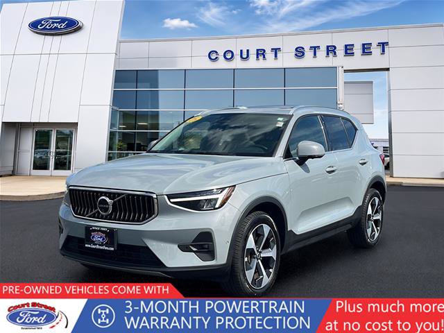 Used 2025 Volvo XC40 B5 Plus