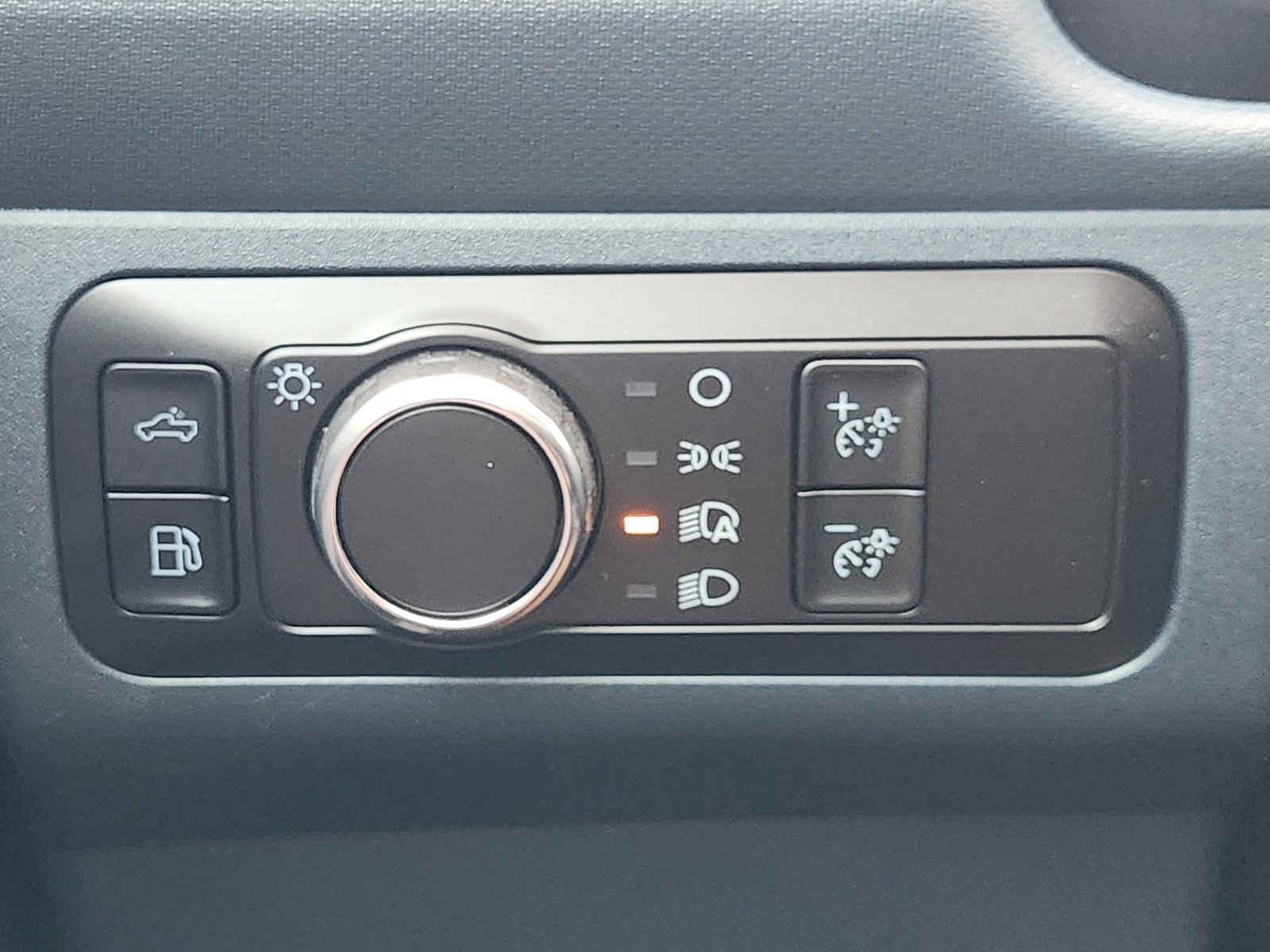 Certified 2025 Ford Maverick XLT w/ XLT Luxury Package FWD image 22