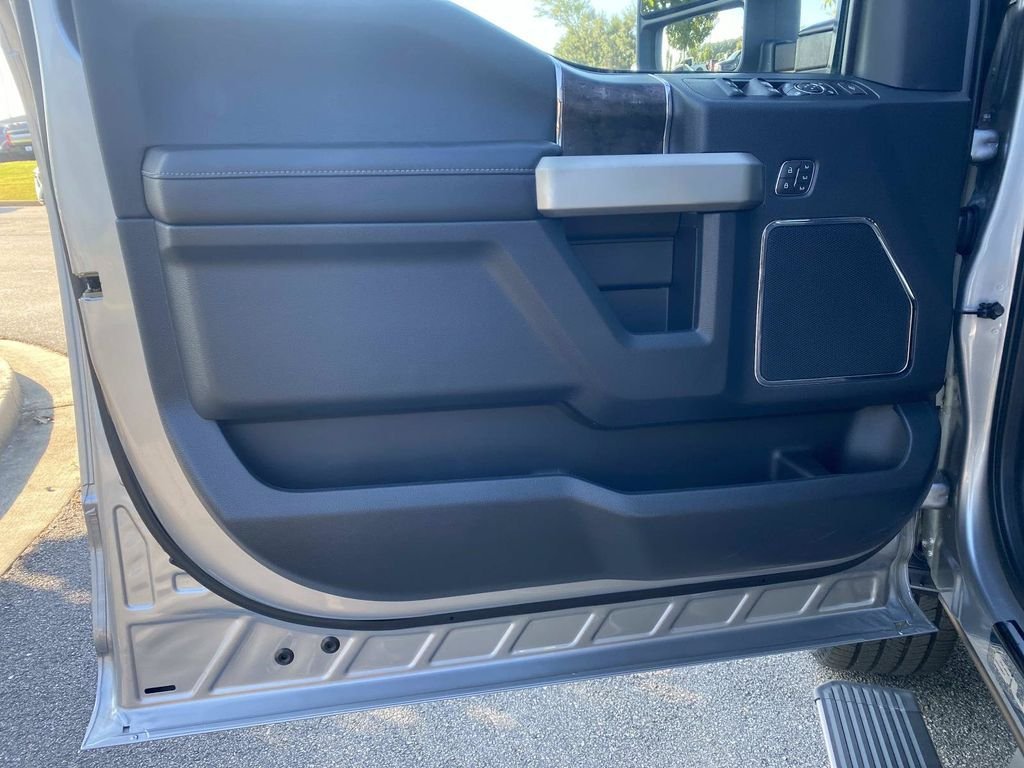Certified 2022 Ford F250 Lariat w/ Lariat Ultimate Package AWD/4WD image 17