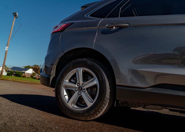 Certified 2024 Ford Edge SEL w/ Convenience Package AWD/4WD image 25