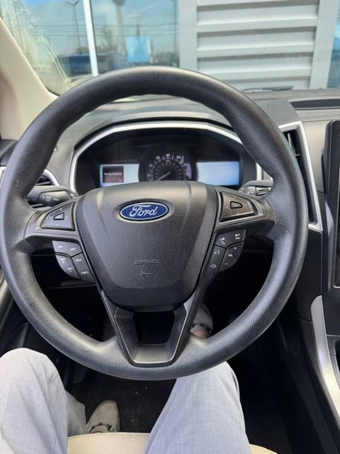 Certified 2021 Ford Edge SE image 11