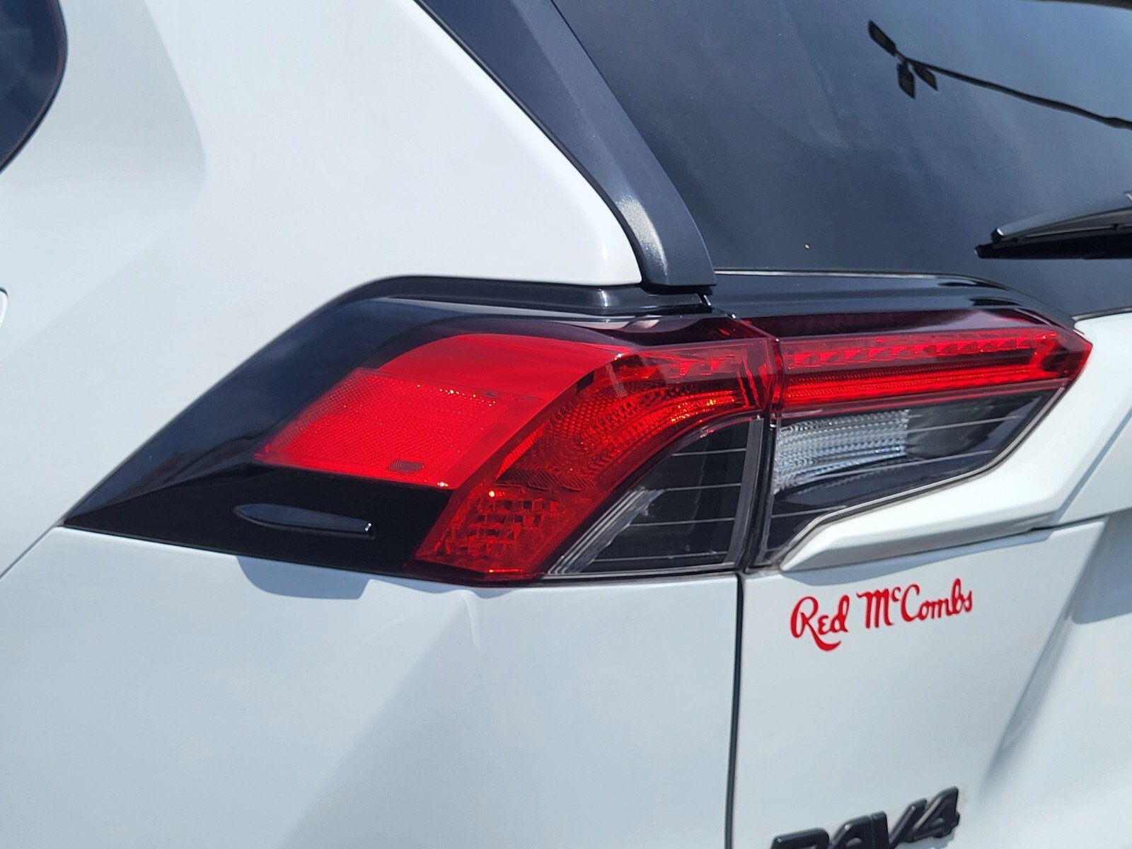 Used 2024 Toyota RAV4 LE FWD image 10