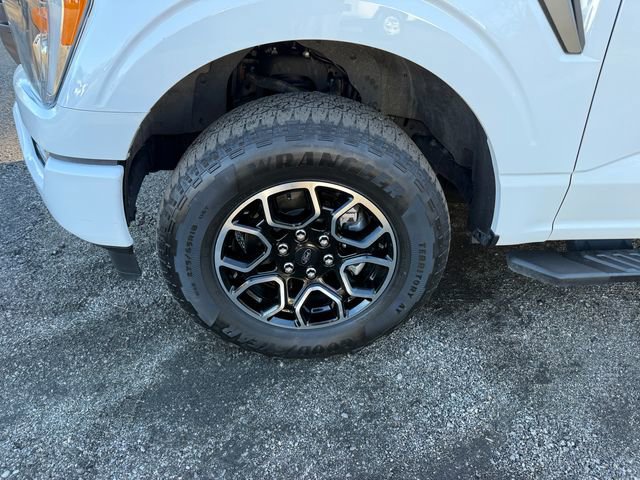 Certified 2022 Ford F150 XLT w/ Equipment Group 302A High image 30