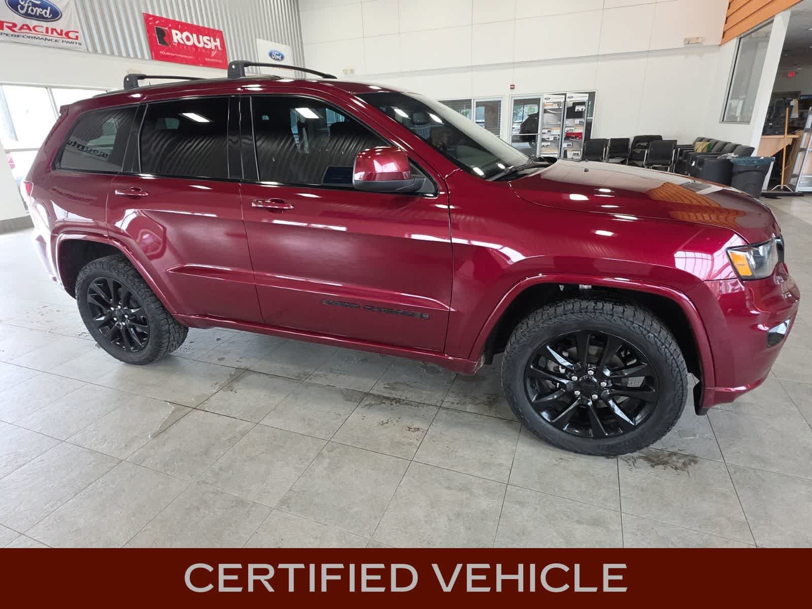 Used 2019 Jeep Grand Cherokee Altitude AWD/4WD image 6