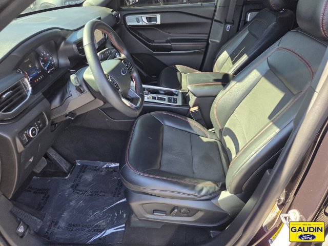 Certified 2023 Ford Explorer ST-Line w/ Class IV Trailer Tow Package RWD image 11