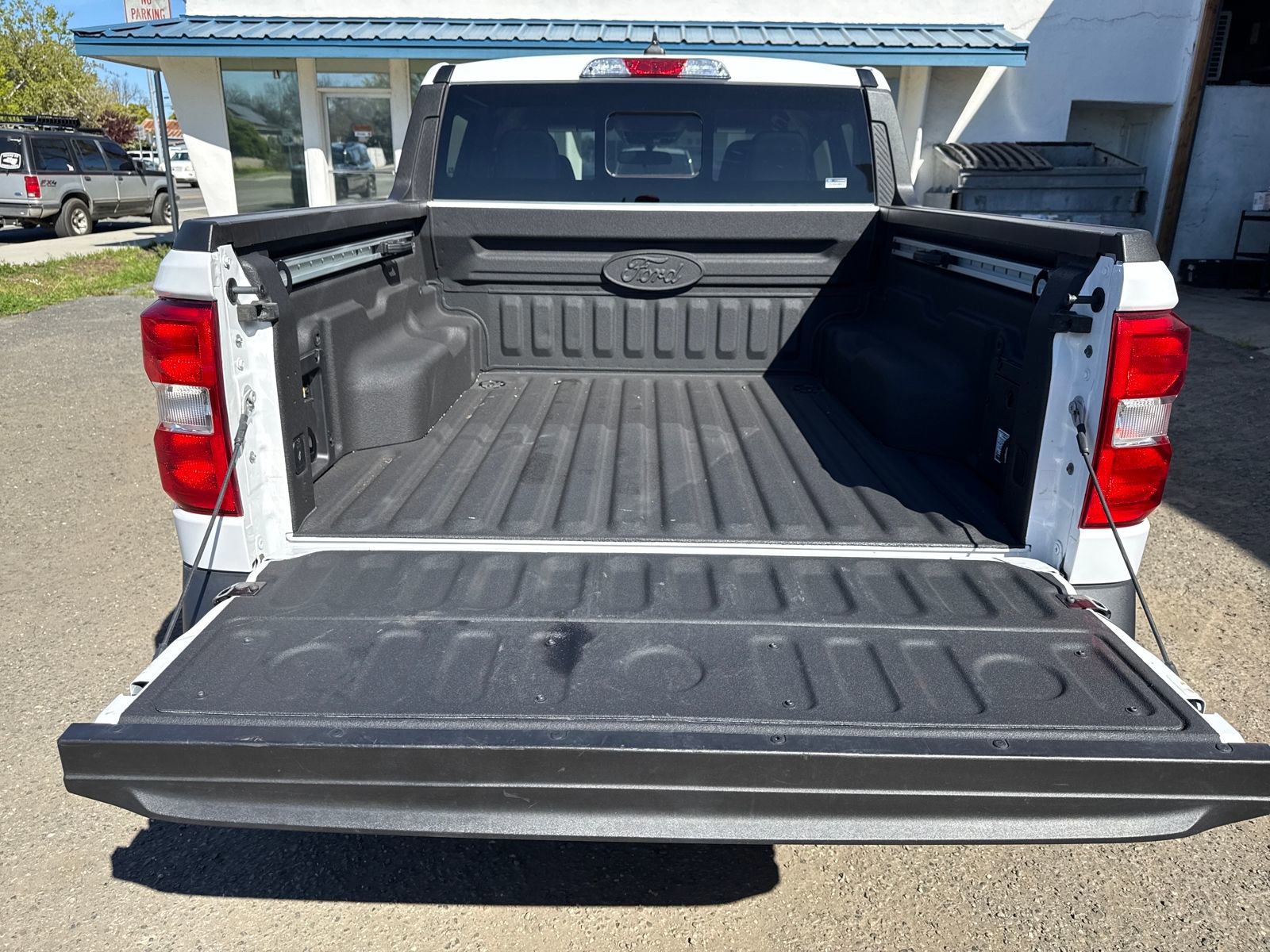 Certified 2024 Ford Maverick Lariat image 23