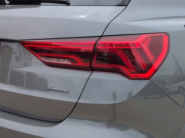 Used 2020 Audi Q3 2.0T Premium w/ Convenience Package image 14