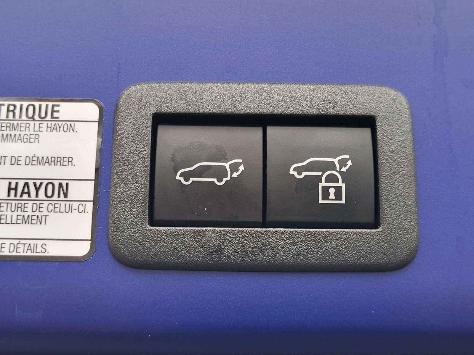 Used 2024 Toyota Corolla Cross AWD Hybrid w/ Convenience Package image 31