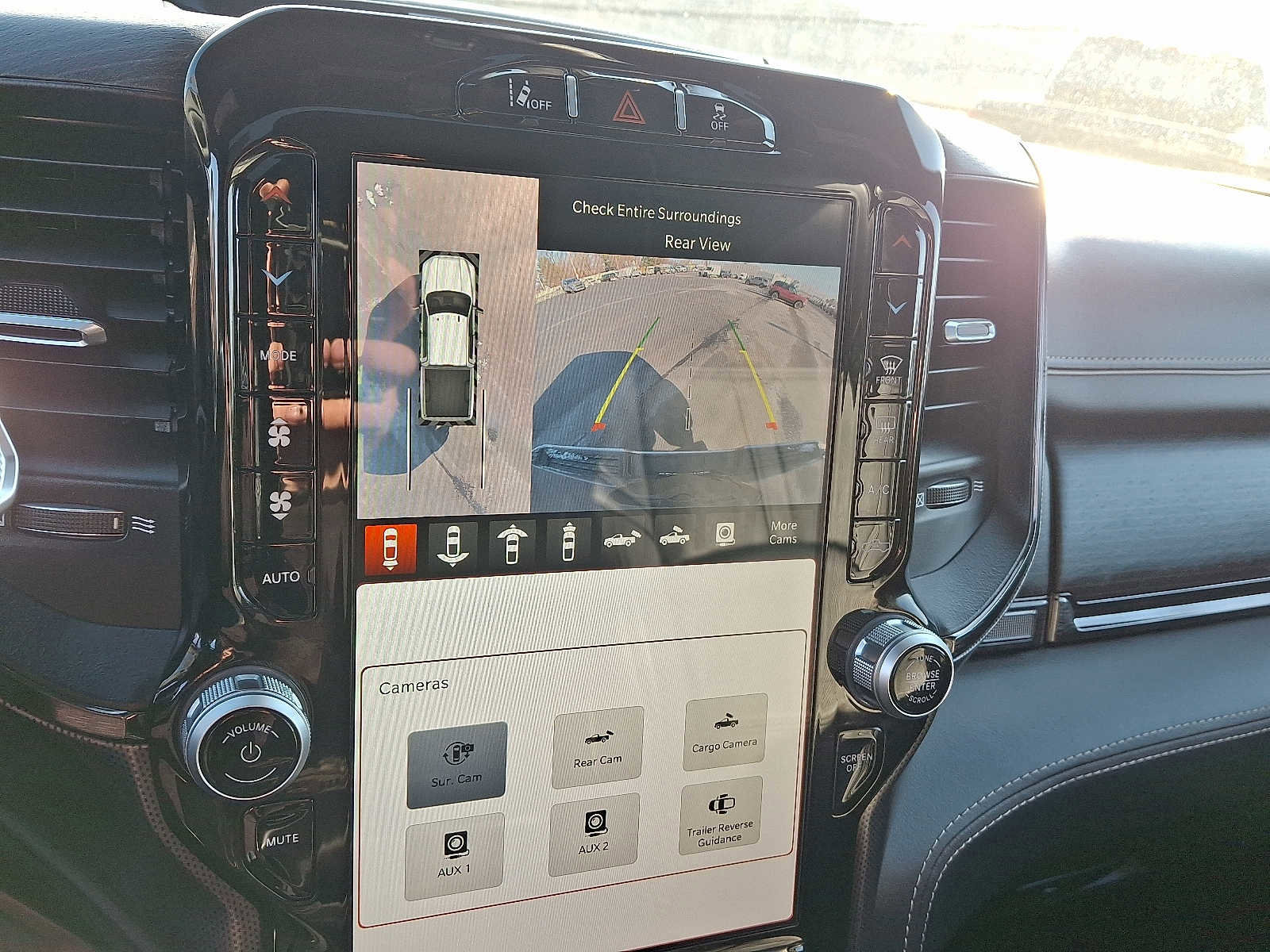 Used 2024 RAM 2500 Limited image 20