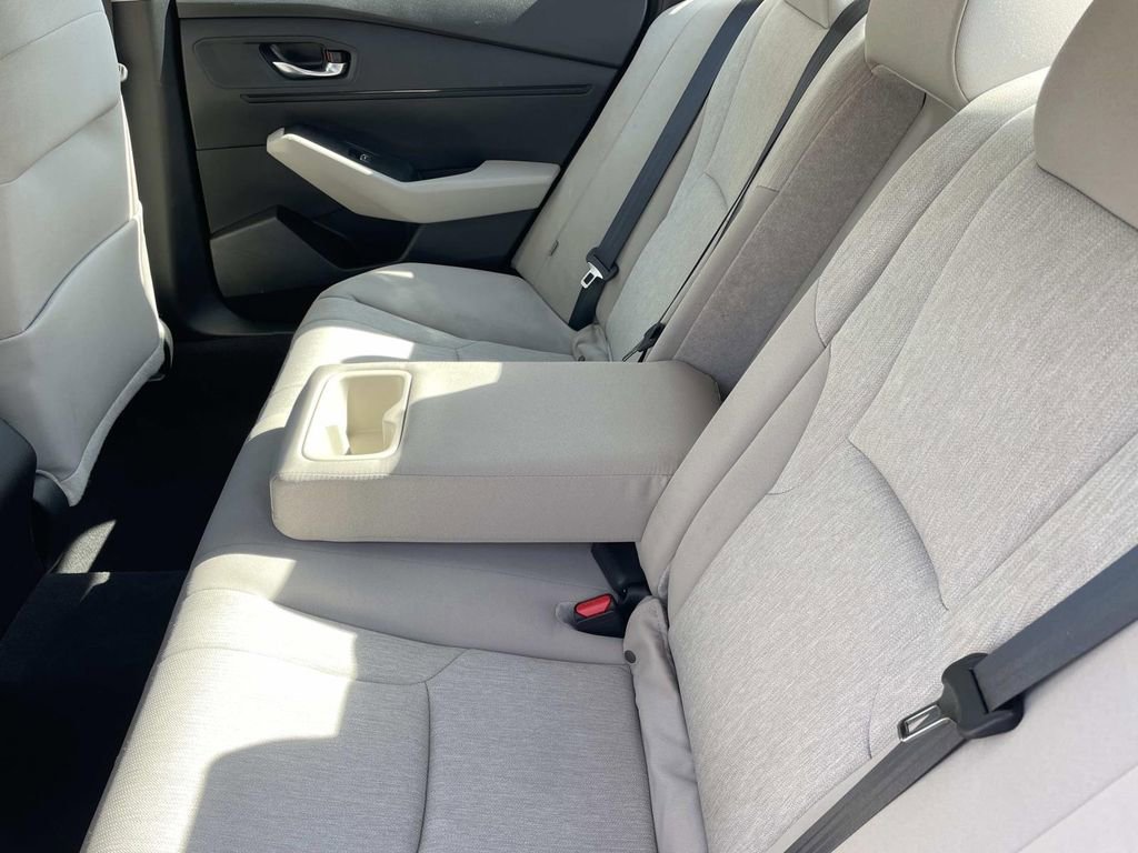 Used 2023 Honda Accord EX image 28