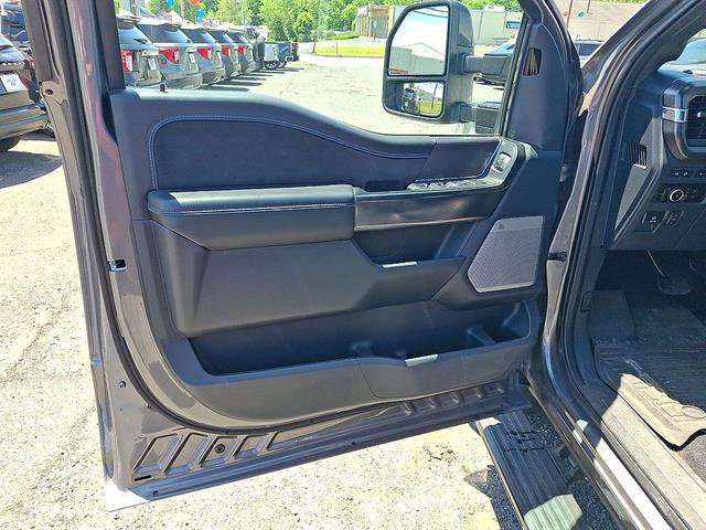 Certified 2024 Ford F150 Platinum w/ FX4 Off-Road Package AWD/4WD image 16