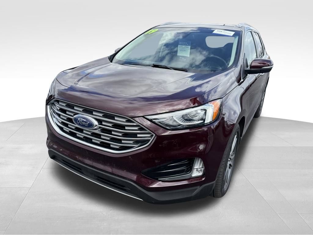 Certified 2019 Ford Edge Titanium w/ Cold Weather Package image 2