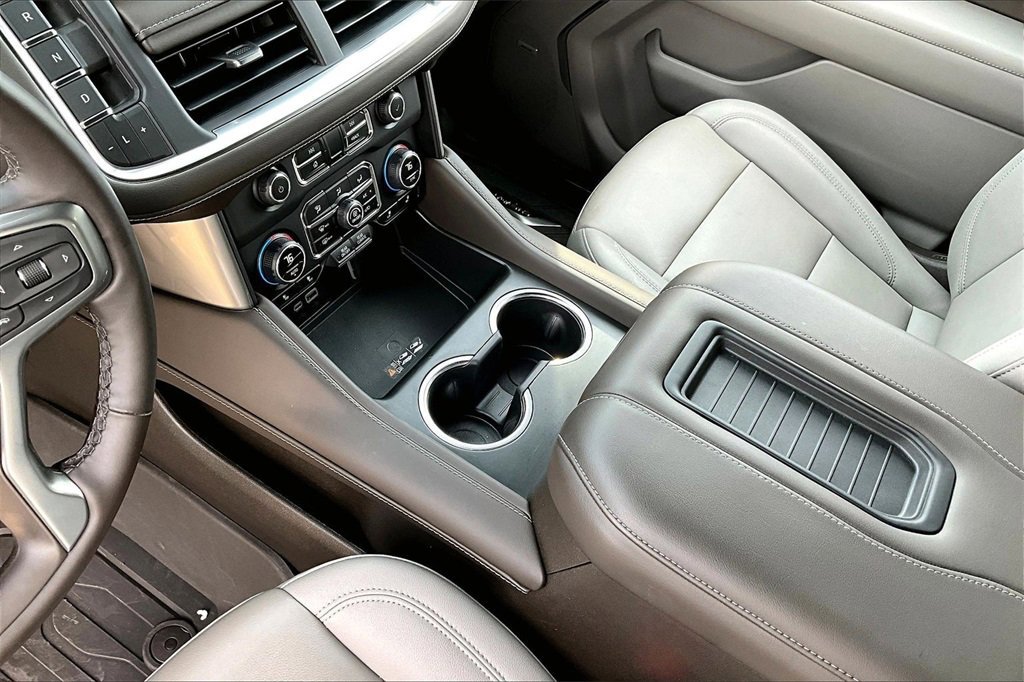 Used 2023 Chevrolet Tahoe Z71 w/ Luxury Package image 15